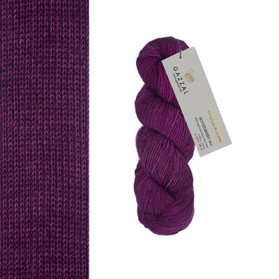 Wool Star - 3825 - Boysenberry - 